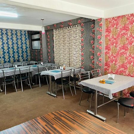 Hotel Devlok Inn Manāli Dış mekan fotoğraf